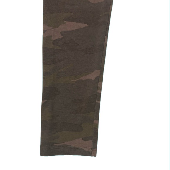 Garage Camo Leggings🚁 - Picture 6 of 7